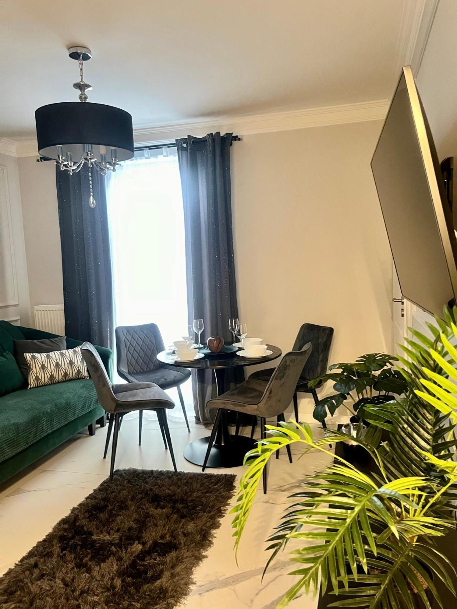 Apartamenty Kielce- Apartament Saphire Przy Zalew Kielecki, Faktura, Parking, Centrum Екстер'єр фото
